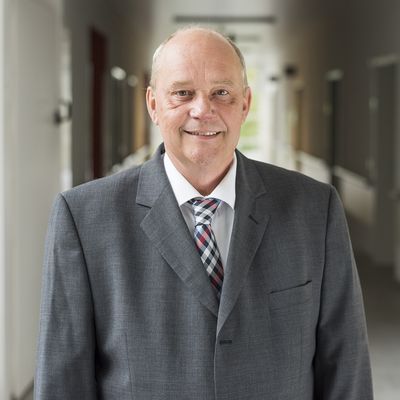 Dieter Ohmstedt der Pflegedirektor im Klinikum Solingen