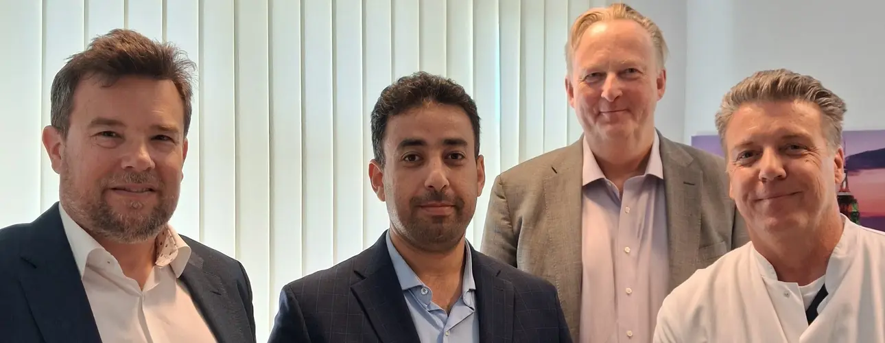 Gruppenbild mit Minister al-Ali.