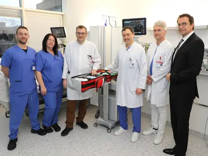 Gruppenfoto auf der Stroke Unit, die als überregionale Versorgungseinheit bei Schlaganfall zertifiziert wurde.